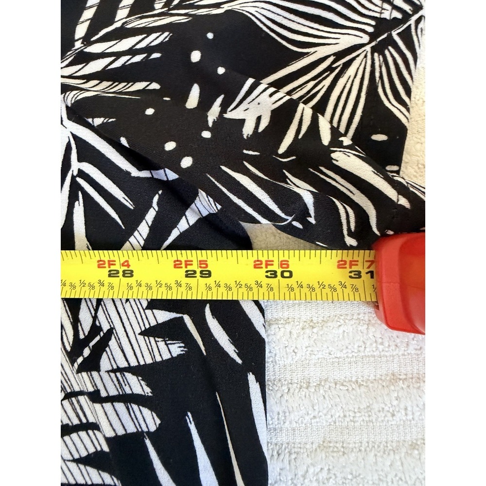 Catherines 3X 26/28W Black White Tropical Palm Print Cold Shoulder Blouse - Picture 11 of 13